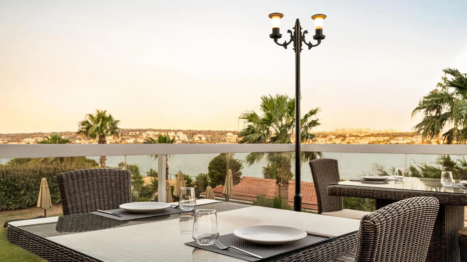 **  La Quinta By Wyndham Cesme Hotel Izmir Turkey